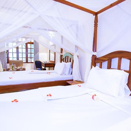 Eileen'S Trees Inn Huyện Huyện Karatu Ngoại thất bức ảnh