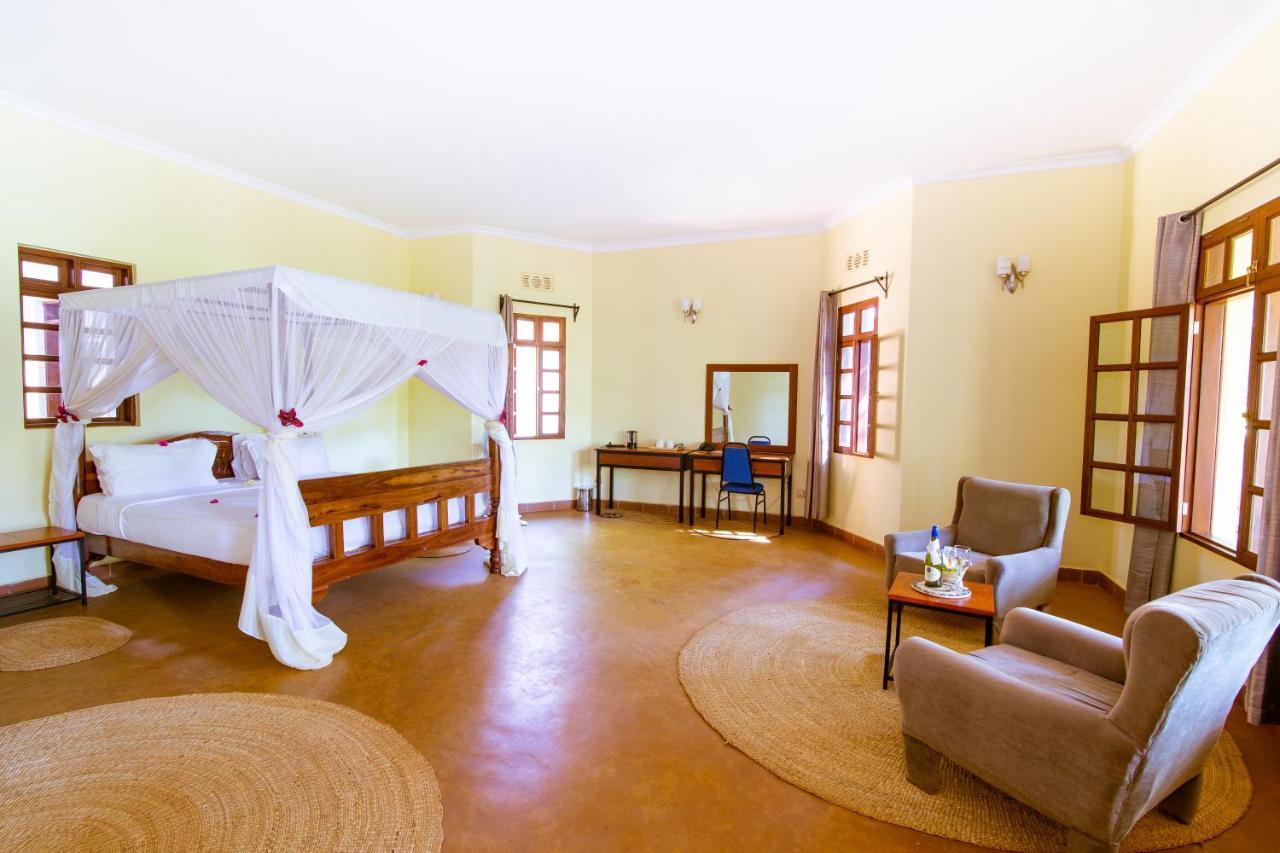 Eileen'S Trees Inn Huyện Huyện Karatu Ngoại thất bức ảnh